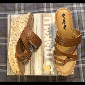 Makalu California "Lucila" Strappy Platform Wedge Thong Sandals Size 9
